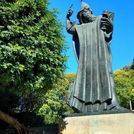 Ante Apartment Split